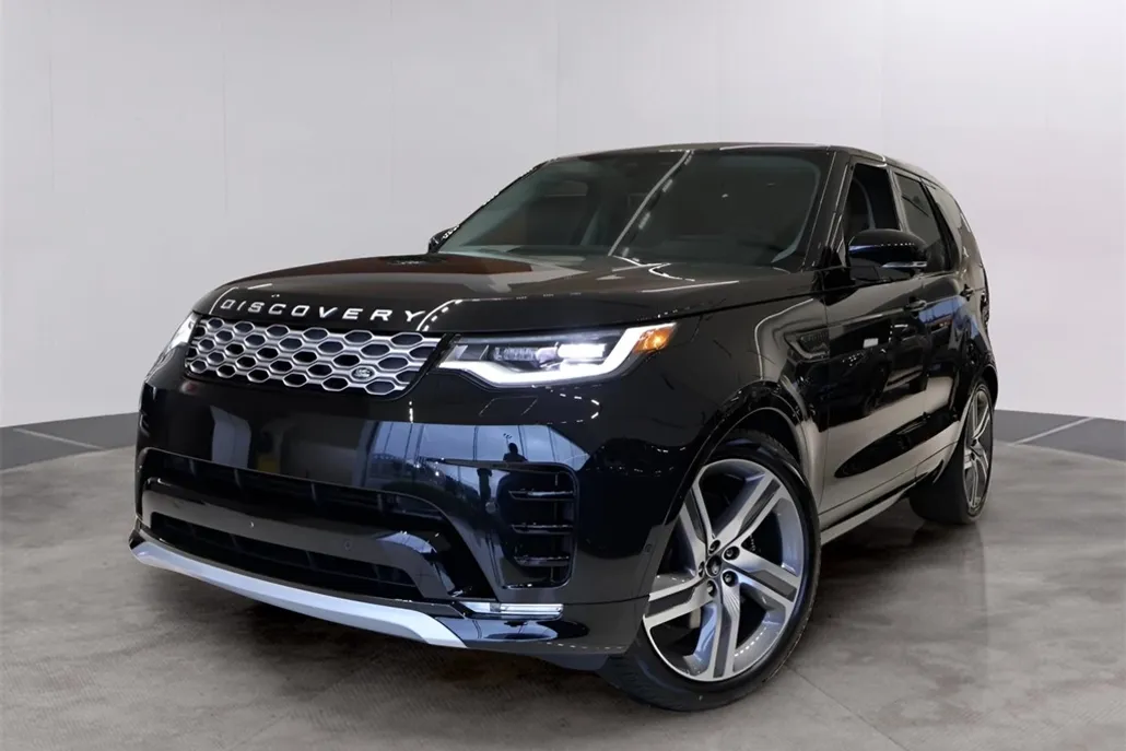 2025 Land Rover Discovery Metropolitan Edition photo 1