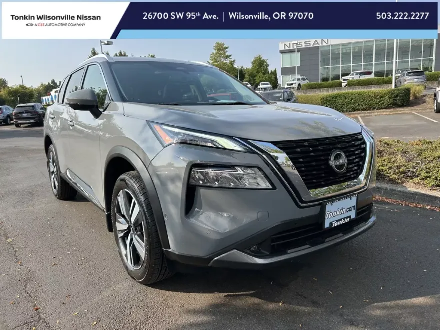 2022 Nissan Rogue SL photo 1