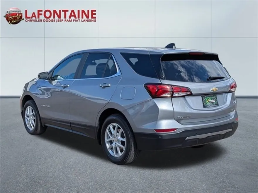 2024 Chevrolet Equinox LT photo 1
