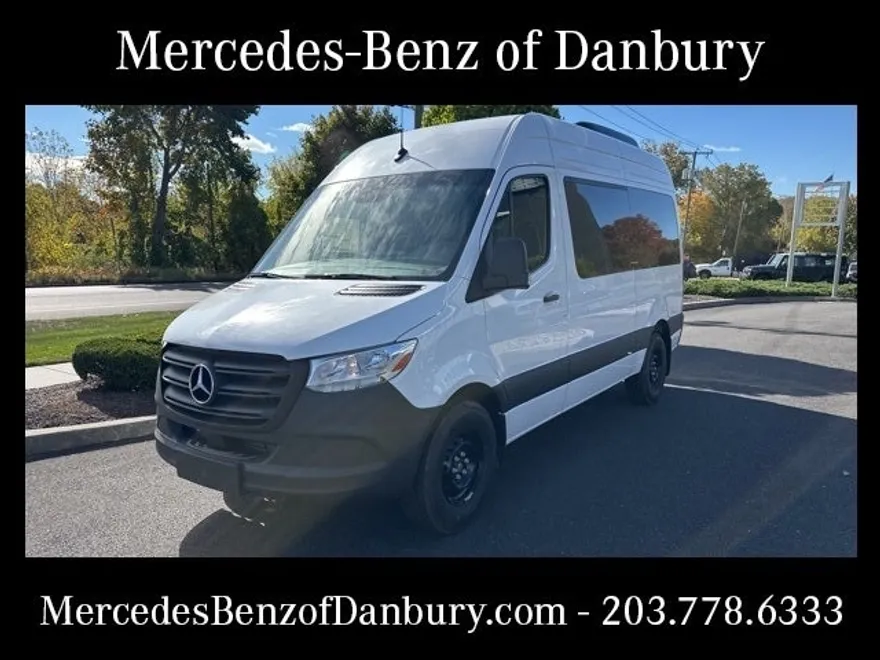 2024 Mercedes Benz Sprinter 2500 144 WB photo 1