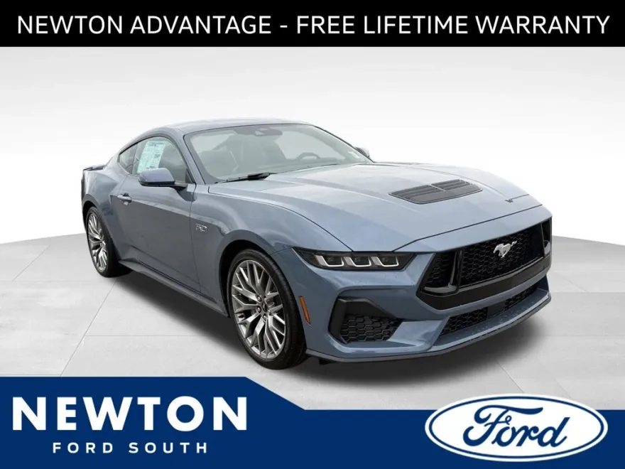 2025 Ford Mustang GT Premium photo 1