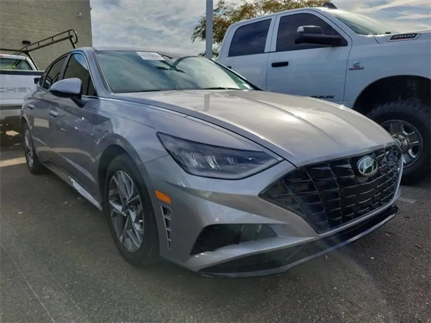 2023 Hyundai Sonata SEL photo 1