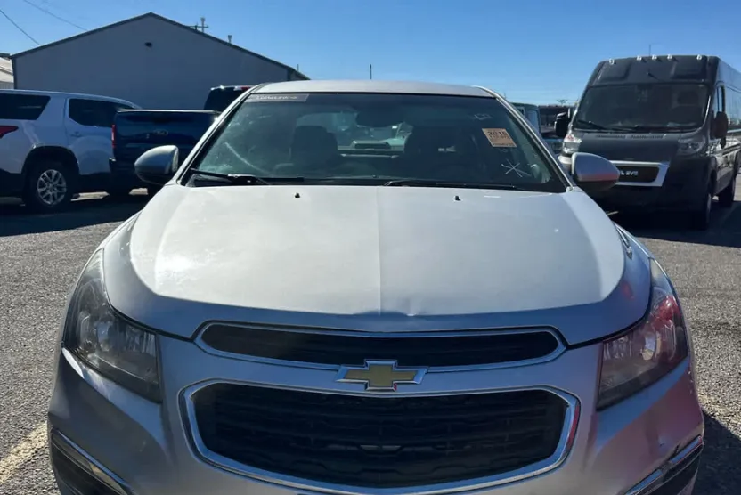 2015 Chevrolet Cruze photo 1