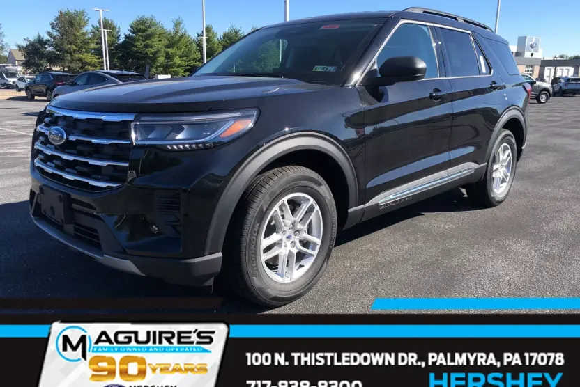 2025 Ford Explorer photo 1
