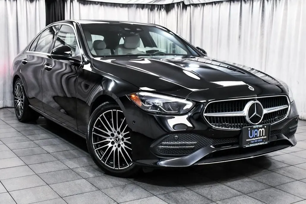 2024 Mercedes Benz C 300 photo 1