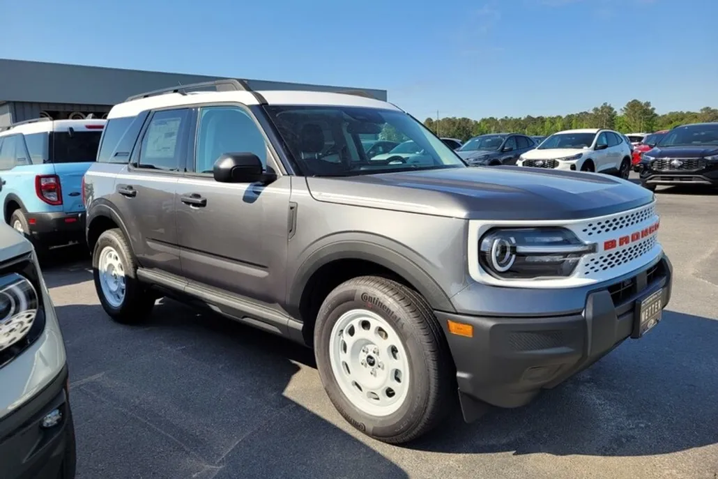 2025 Ford Bronco Sport Heritage photo 1