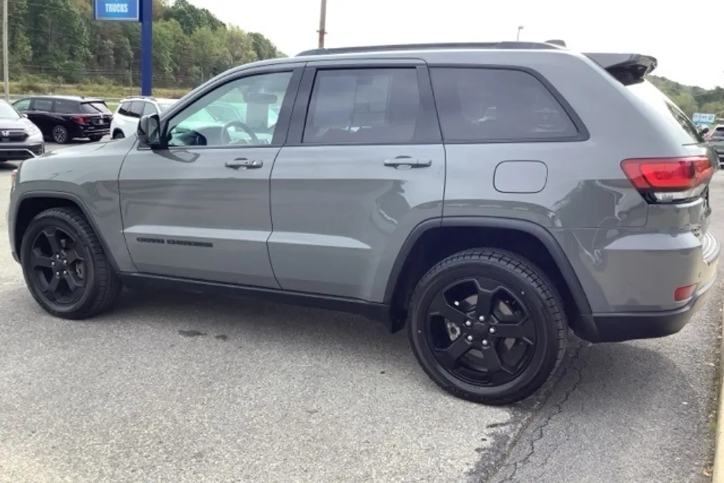 2021 Jeep Grand Cherokee Freedom photo 1