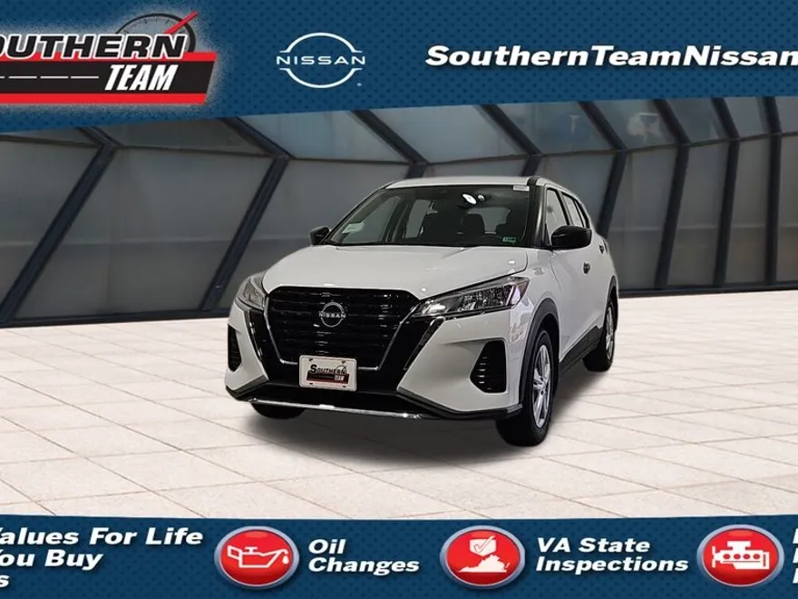 2025 Nissan Kicks Play S photo 1