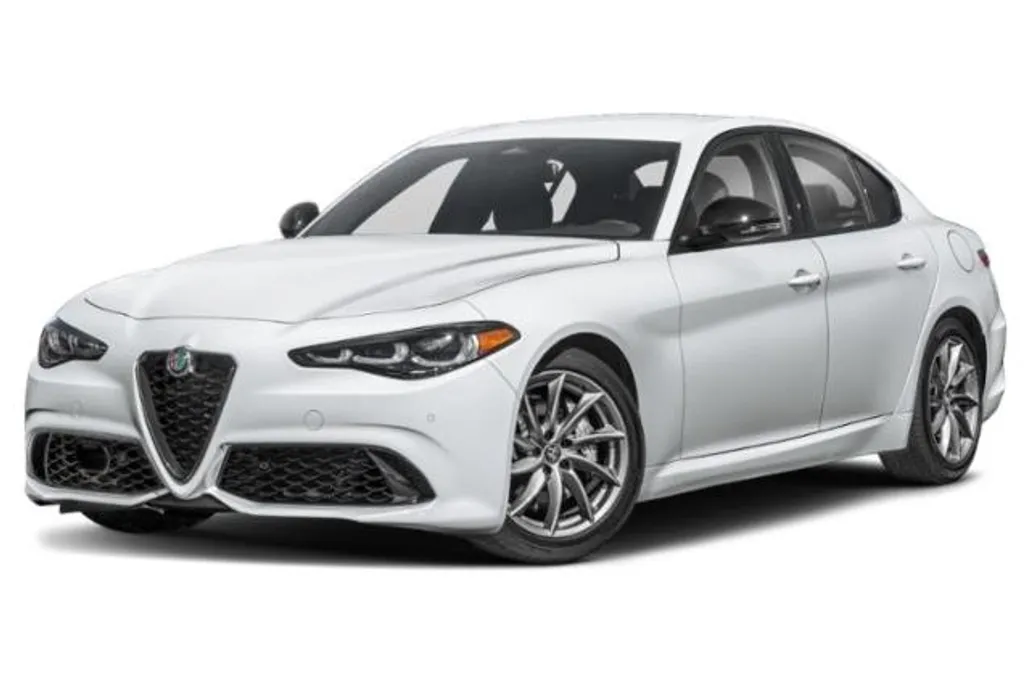 2025 Alfa Romeo Giulia SPRINT photo 1