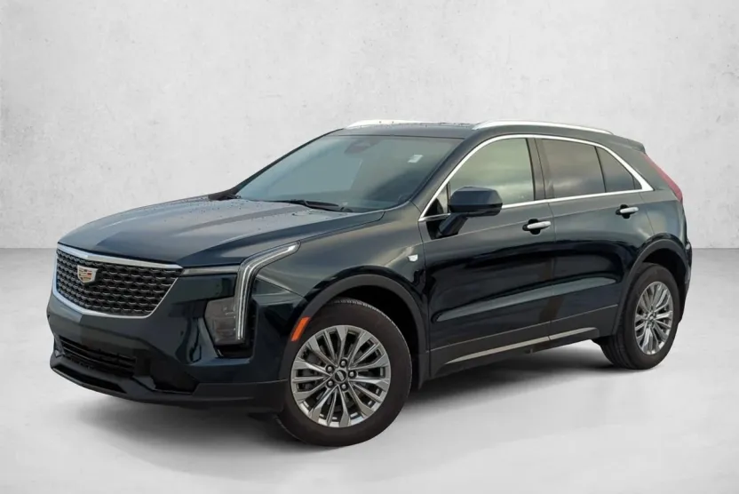2024 Cadillac XT4 Premium Luxury photo 1