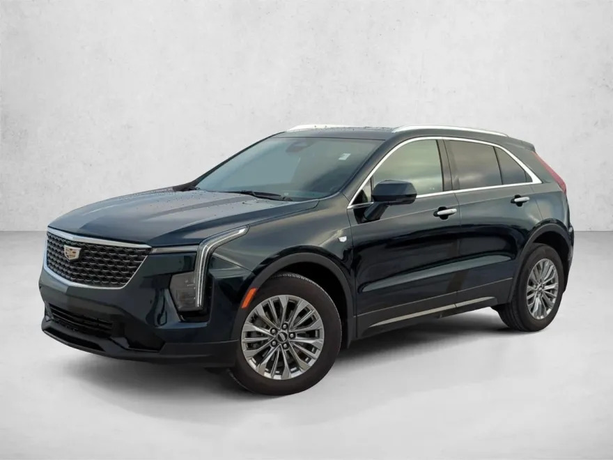 2024 Cadillac XT4 Premium Luxury photo 1
