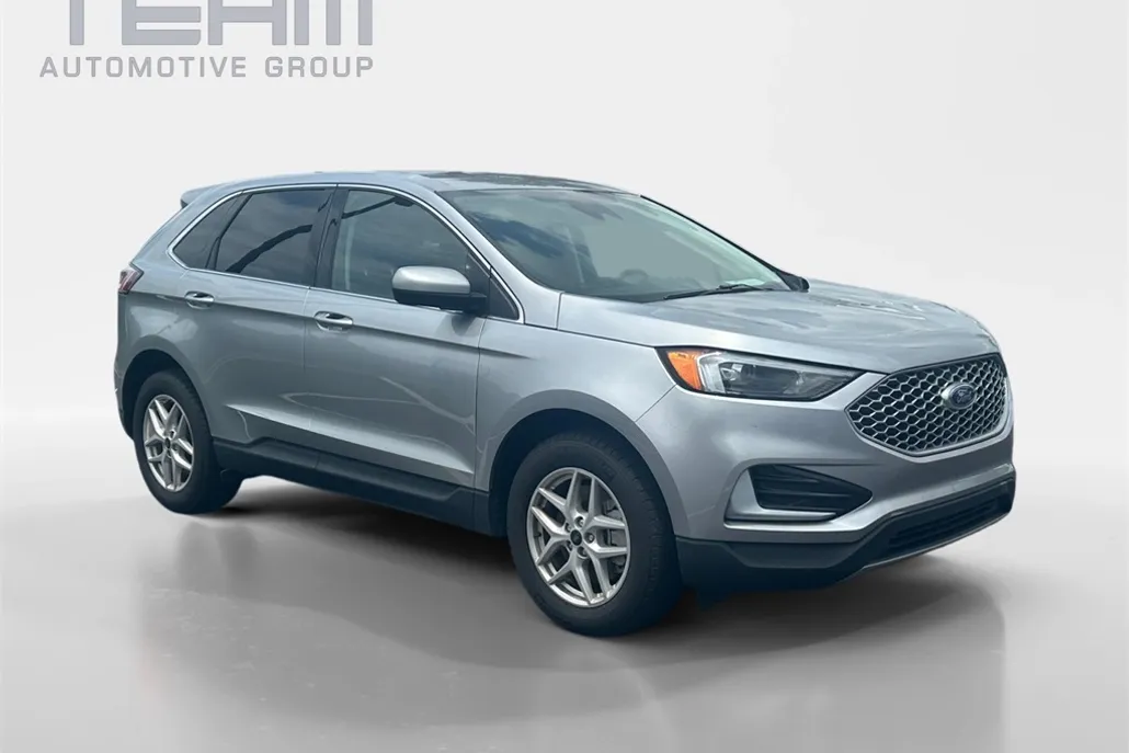 2024 Ford Edge SEL photo 1