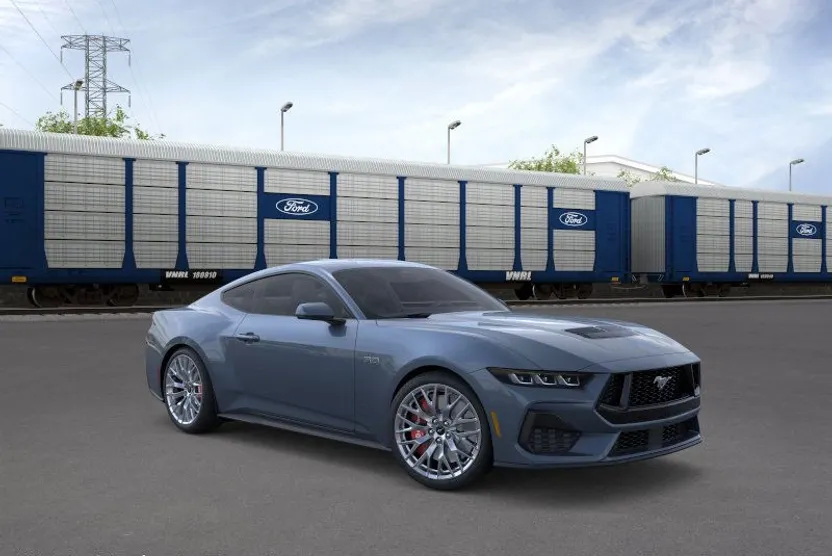 2025 Ford Mustang GT Premium photo 1