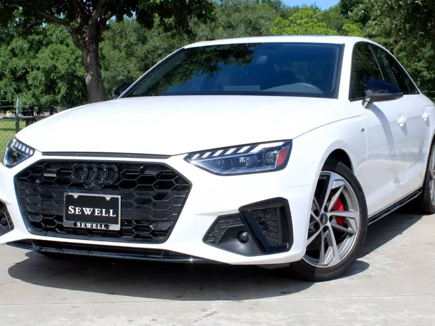 2024 Audi A4 S line Premium Plus photo 1