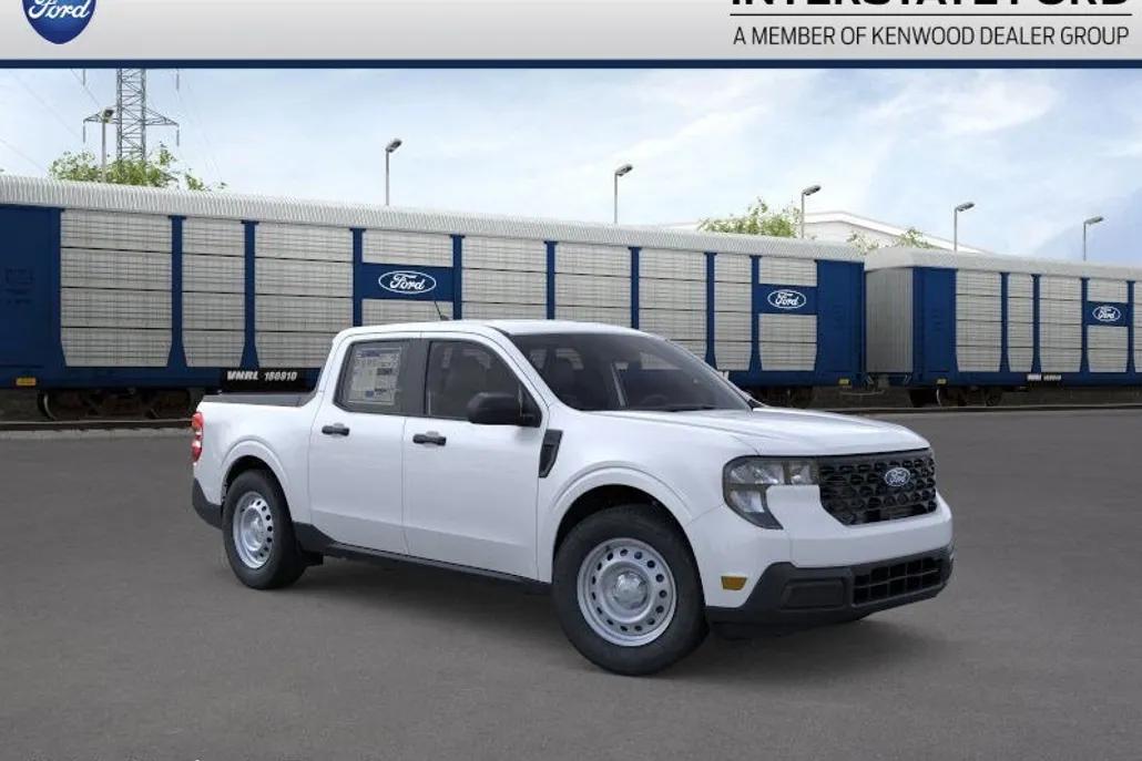 2025 Ford Maverick XL photo 1