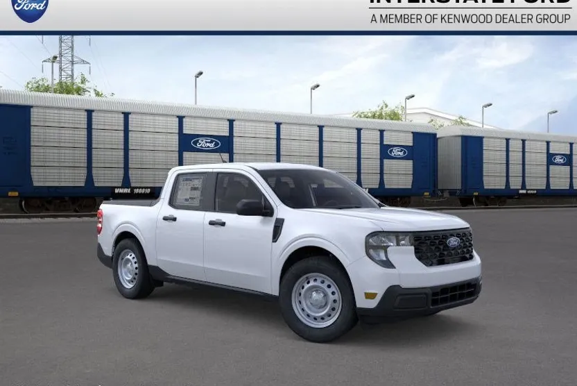 2025 Ford Maverick XL photo 1