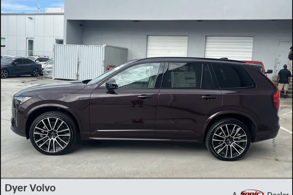 2026 Volvo XC90 photo 1