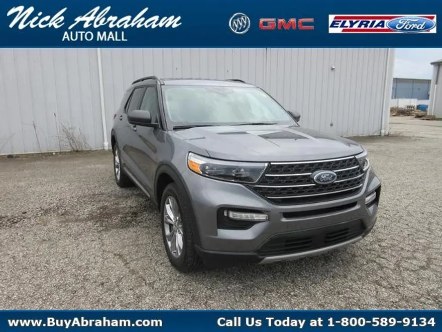 2022 Ford Explorer XLT photo 1
