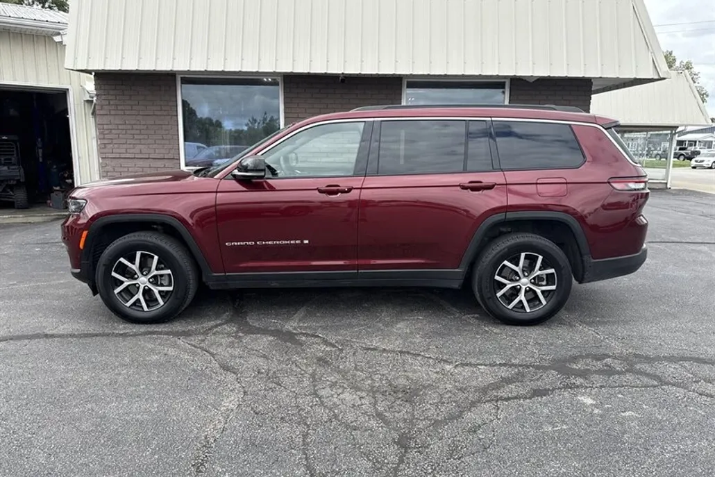 2024 Jeep Grand Cherokee Limited photo 1