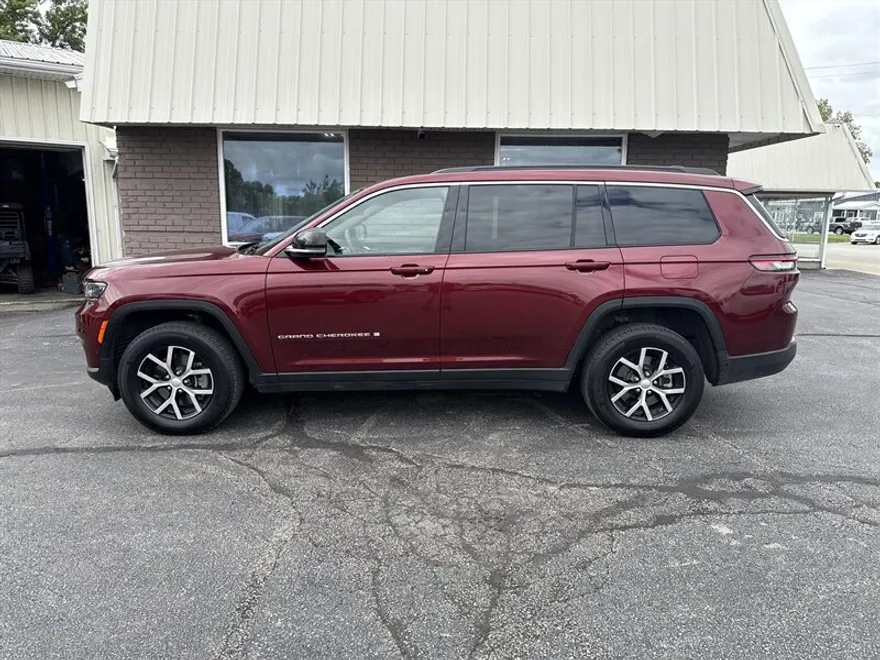 2024 Jeep Grand Cherokee Limited photo 1