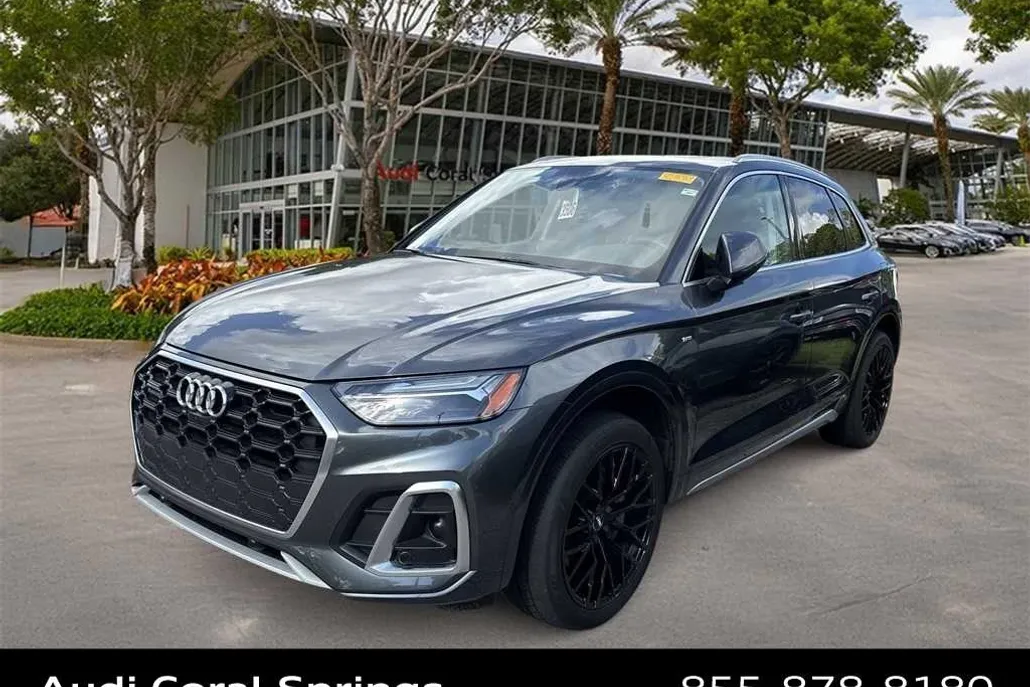2023 Audi Q5 S line Premium Plus photo 1