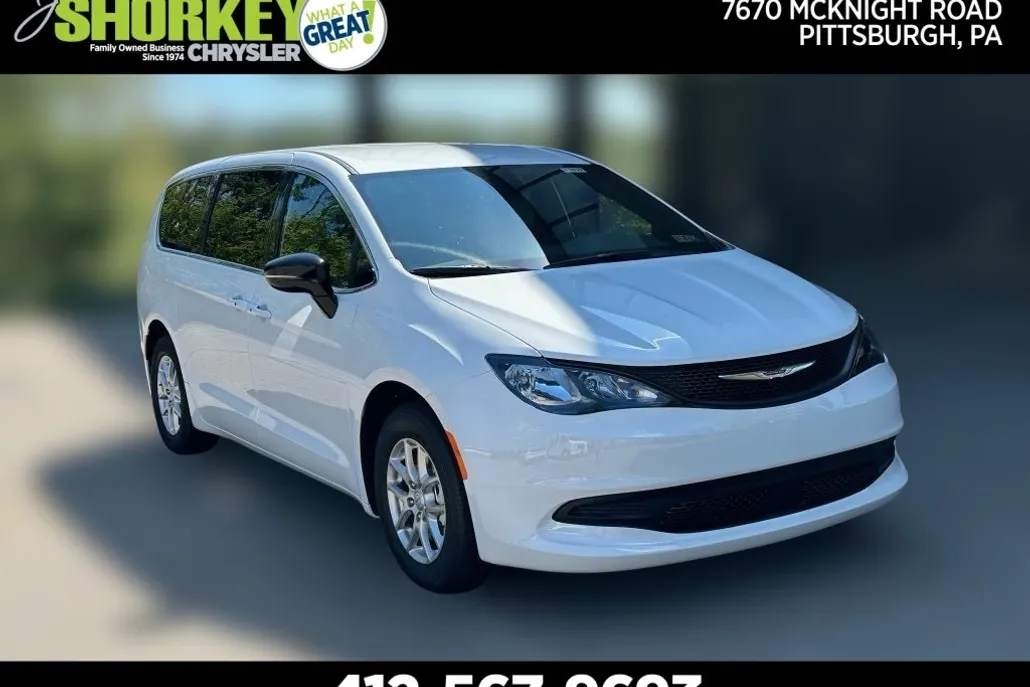 2026 Chrysler Voyager LX photo 1