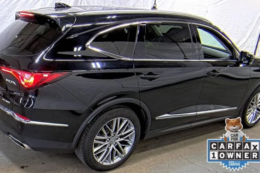 2023 Acura MDX Advance SH-AWD photo 1