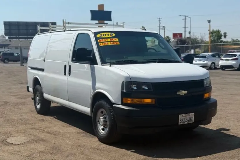 2019 Chevrolet Express 2500 Cargo Van photo 1