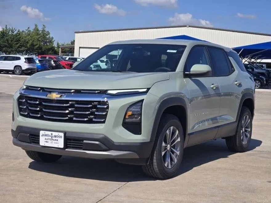 2026 Chevrolet Equinox LT photo 1