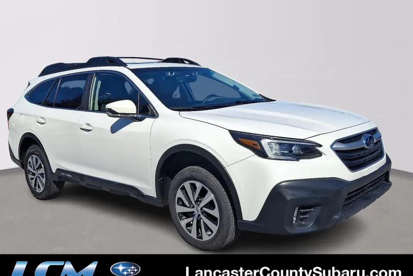 2022 Subaru Outback Premium photo 1