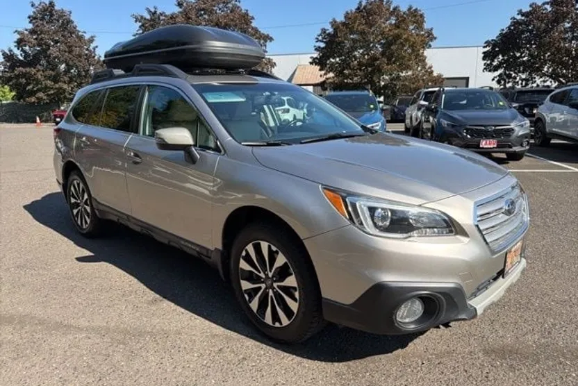 2016 Subaru Outback 2.5i photo 1