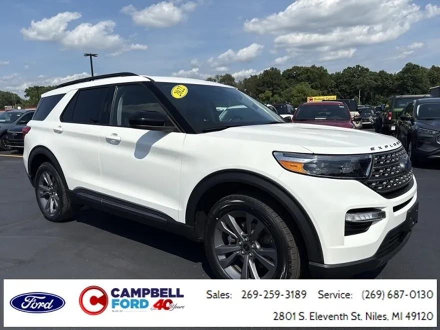 2022 Ford Explorer XLT photo 1