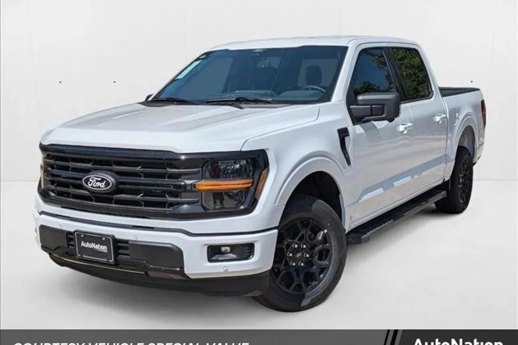 2025 Ford F-150 XLT photo 1