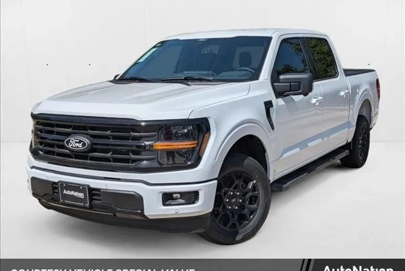 2025 Ford F-150 XLT photo 1