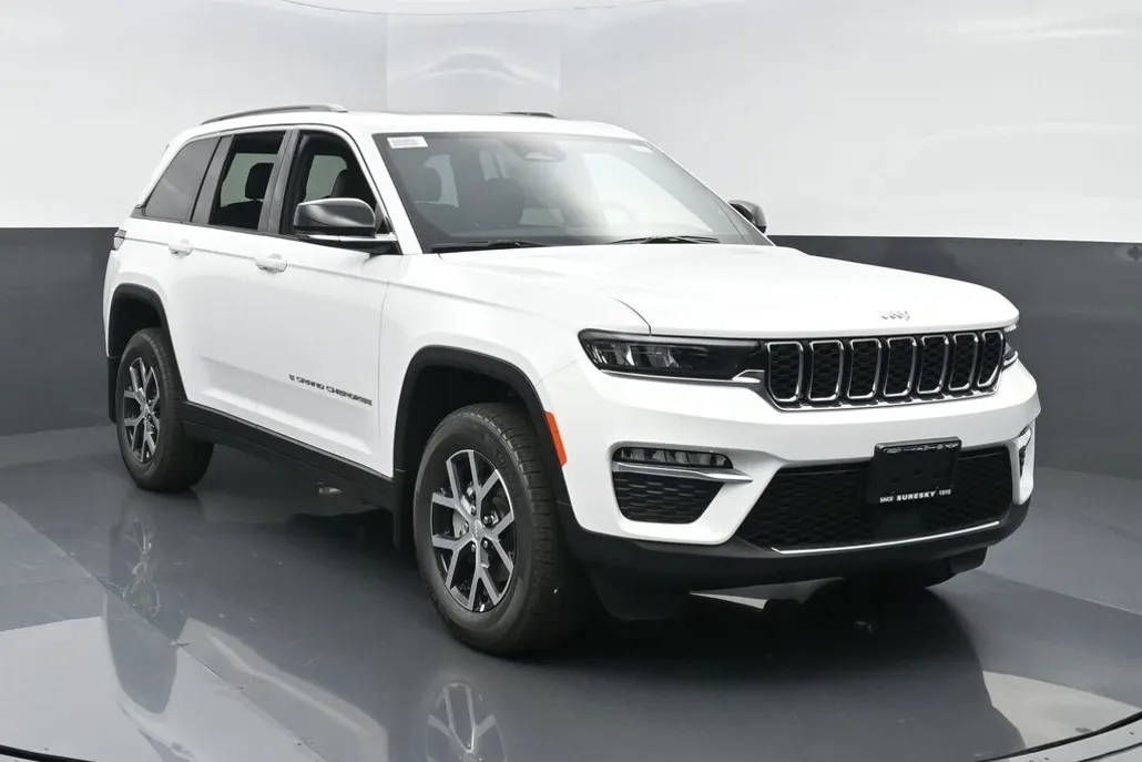 2025 Jeep Grand Cherokee Limited photo 1