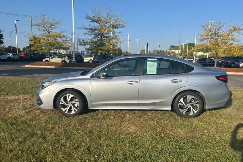 2025 Subaru Legacy Premium photo 1
