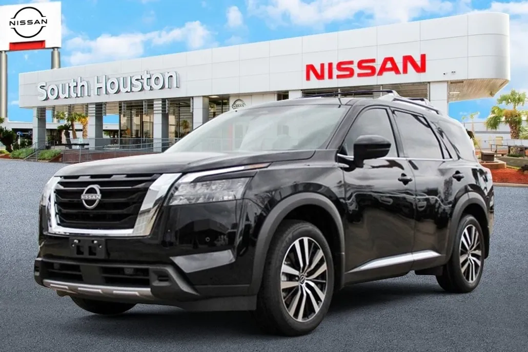 2025 Nissan Pathfinder Platinum photo 1