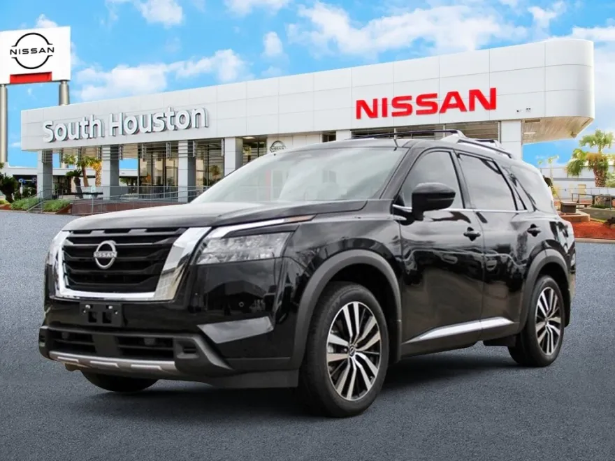 2025 Nissan Pathfinder Platinum photo 1