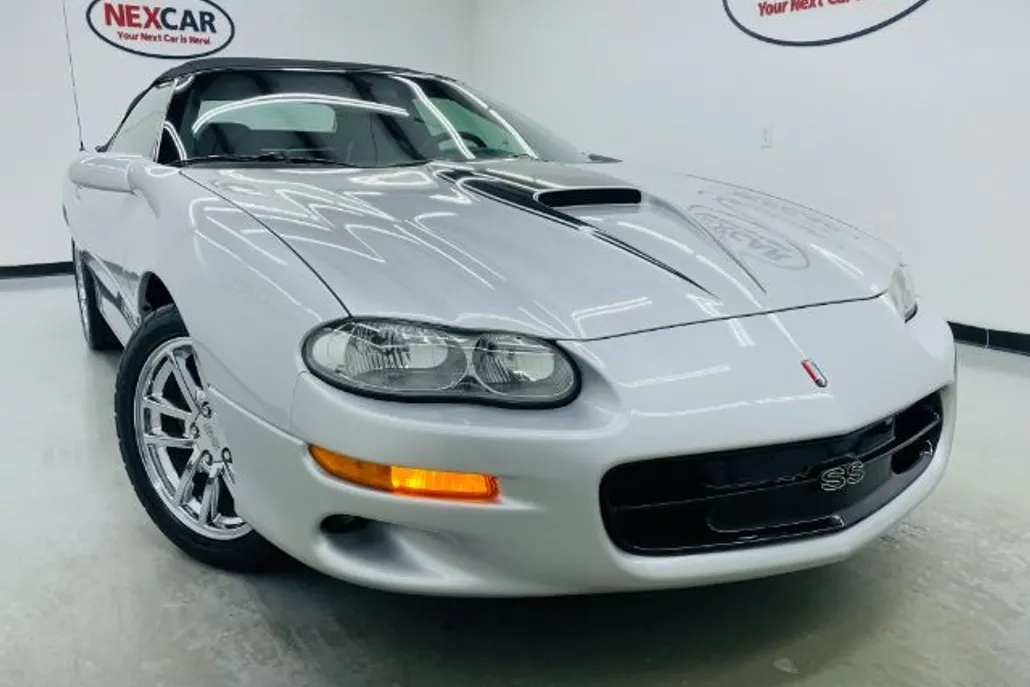 2002 Chevrolet Camaro Z28 SS photo 1