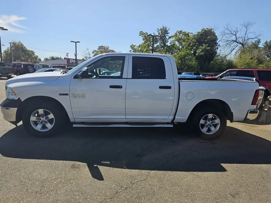 2018 Ram 1500 Tradesman photo 1