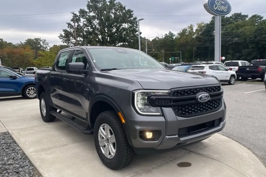 2025 Ford Ranger XL photo 1