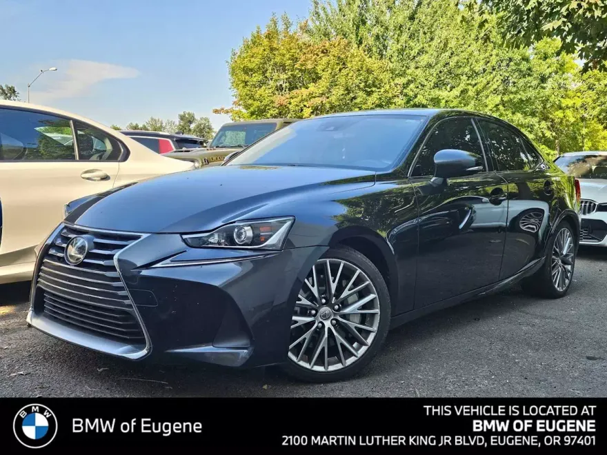 2018 Lexus IS 300 photo 1