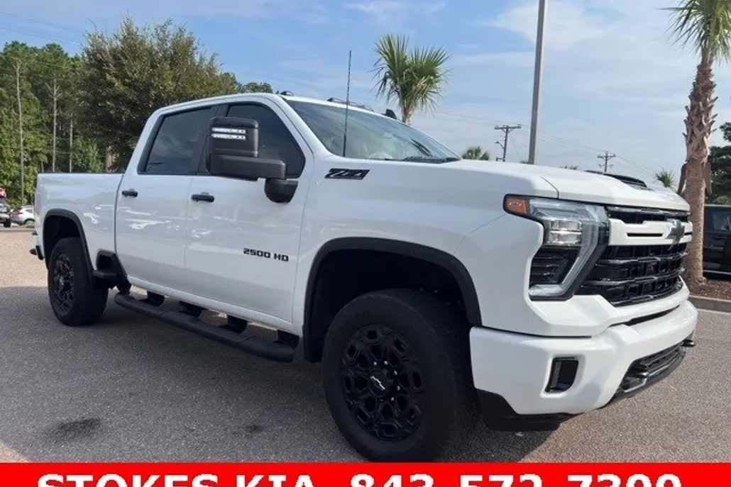 2024 Chevrolet Silverado 2500HD LT photo 1