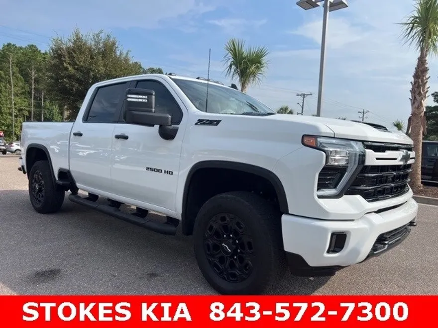 2024 Chevrolet Silverado 2500HD LT photo 1