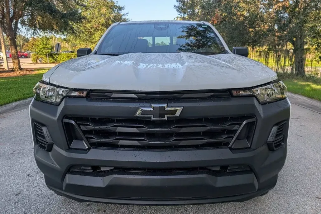 2026 Chevrolet Colorado Work Truck photo 1