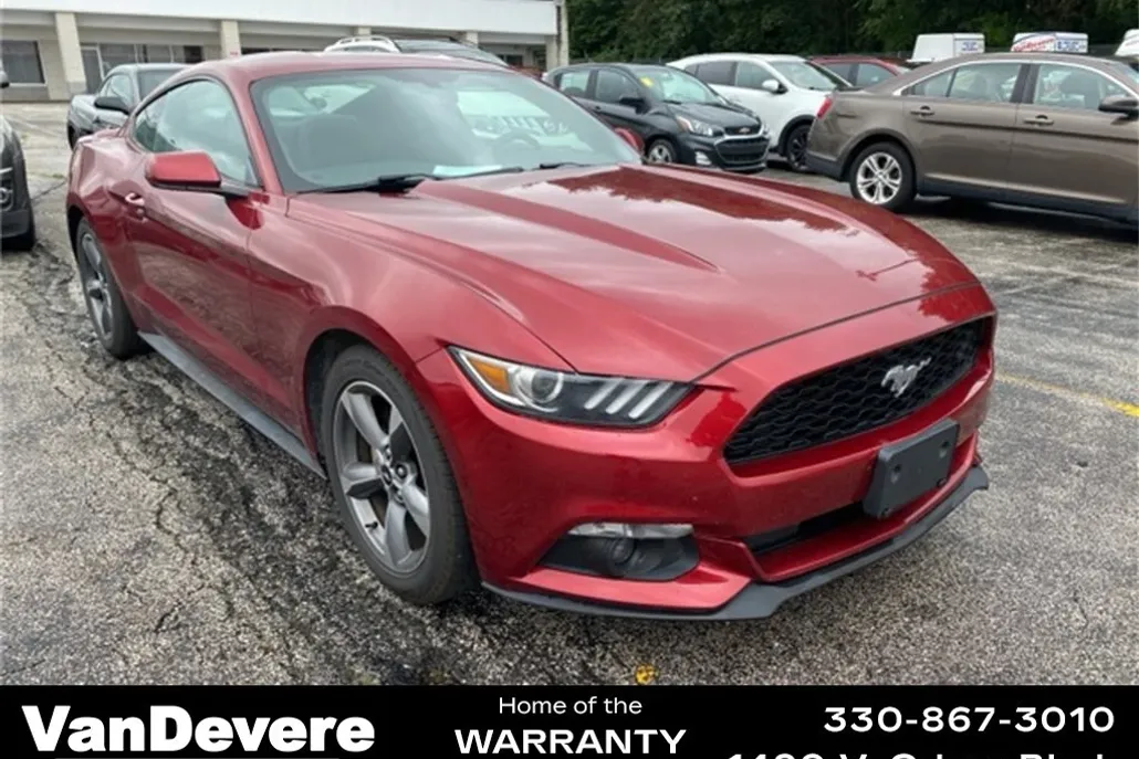 2016 Ford Mustang V6 photo 1