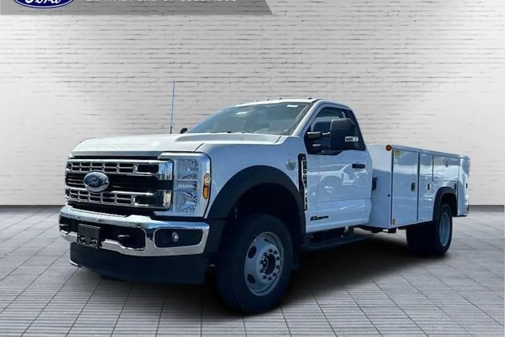 2024 Ford F-450 XL photo 1