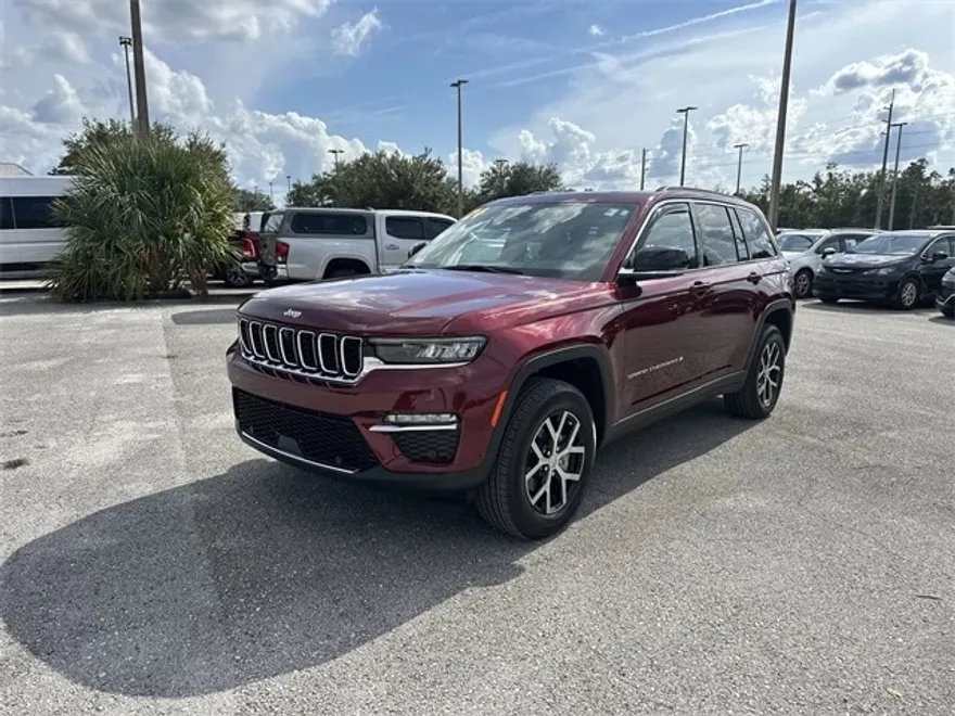 2024 Jeep Grand Cherokee Limited photo 1