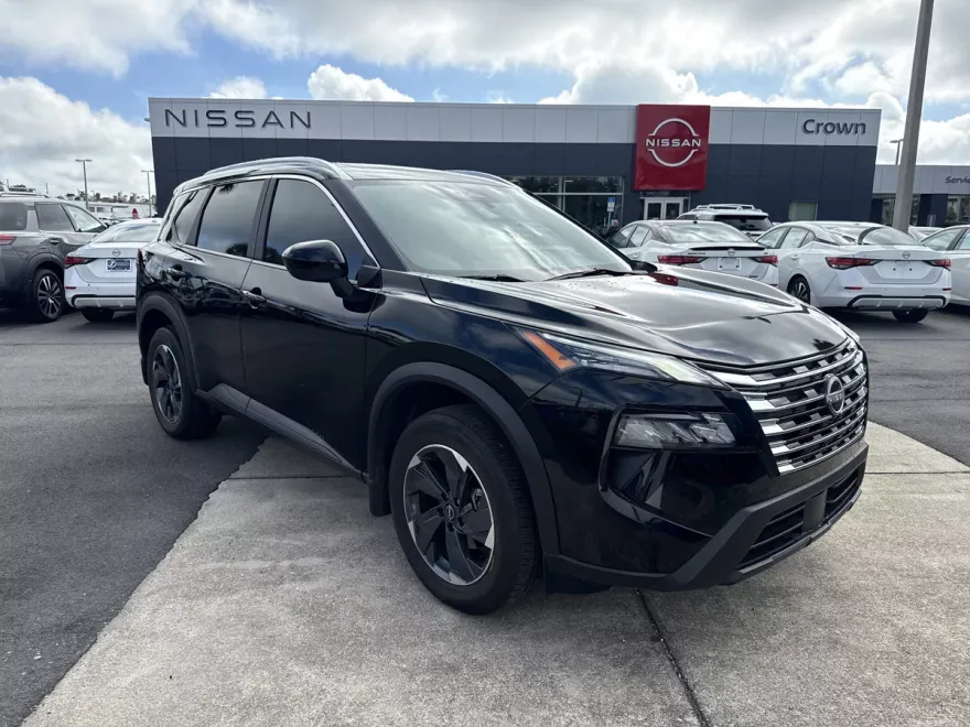 2024 Nissan Rogue SV photo 1