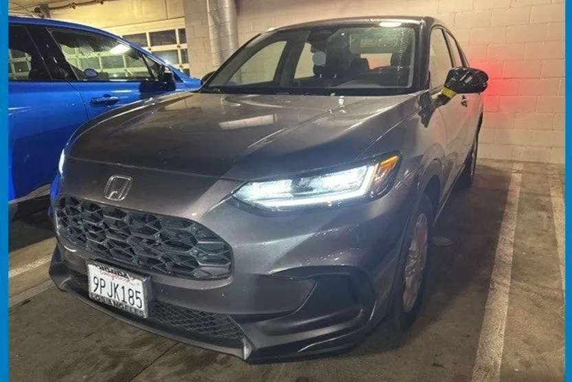 2025 Honda HR-V LX photo 1